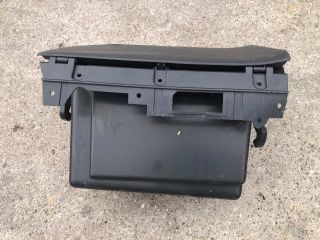 bontott CITROËN C3 PICASSO Kesztyűtartó