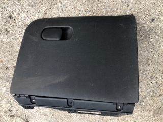 bontott CITROËN C3 PICASSO Kesztyűtartó