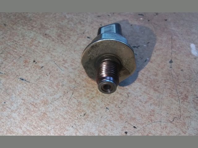 bontott CITROËN C3 PICASSO Nyomásszabályzó Szelep