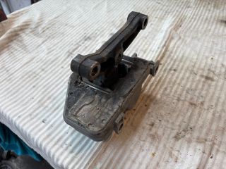 bontott CITROËN C3 PLURIEL Motor Tartó Bak (Fém)