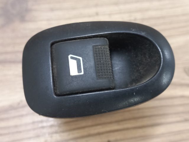 bontott CITROËN C3 PLURIEL Bal első Ablakemelő Kapcsoló