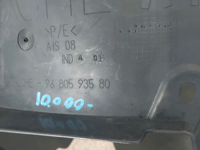 bontott CITROËN C3 PLURIEL Bal első Dobbetét (Kerékjárati, Műanyag)