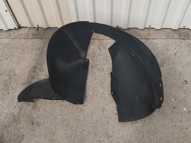 bontott CITROËN C3 PLURIEL Bal első Dobbetét (Kerékjárati, Műanyag)