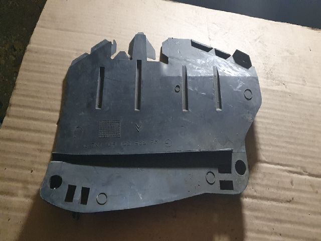 bontott CITROËN C3 PLURIEL Bal első Fenéklemez