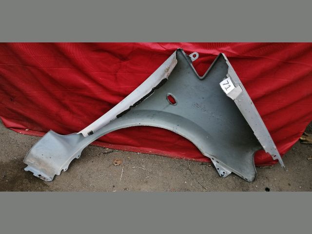 bontott CITROËN C3 PLURIEL Bal első Sárvédő