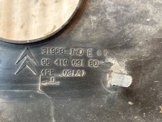 bontott CITROËN C3 PLURIEL Homlokfal Burkolat