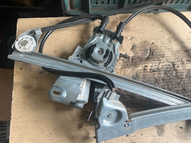 bontott CITROËN C3 PLURIEL Jobb első Ablakemelő Szerkezet (Elektromos)