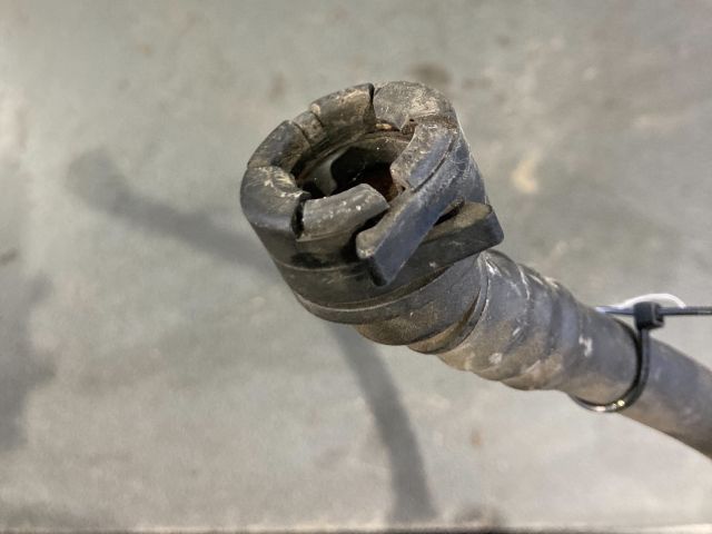 bontott CITROËN C3 PLURIEL Kartergázcső