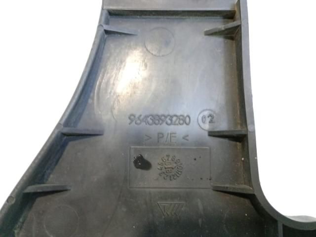 bontott CITROËN C3 Tartó Bak