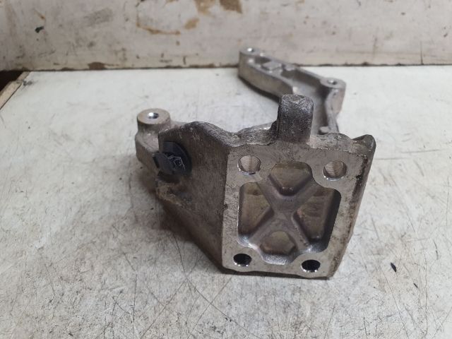 bontott CITROËN C3 Tartó Bak