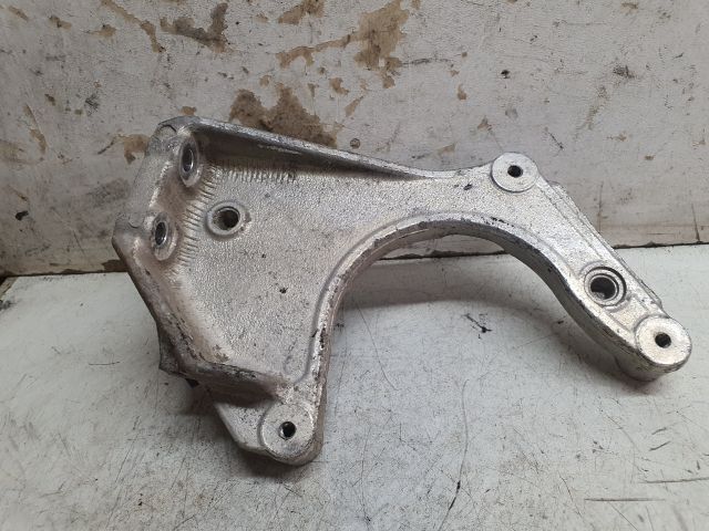 bontott CITROËN C3 Tartó Bak