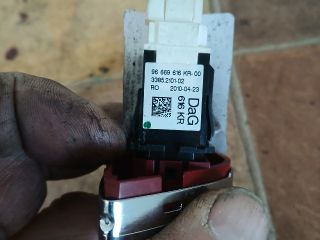 bontott CITROËN C3 Vészvillogó Kapcsoló