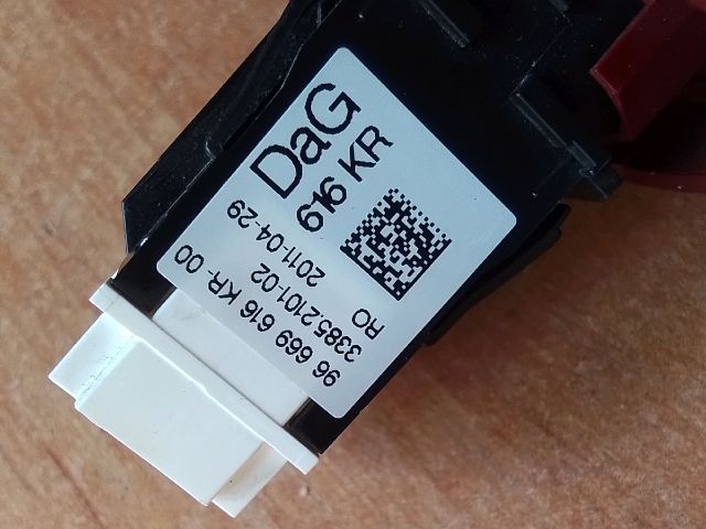 bontott CITROËN C3 Vészvillogó Kapcsoló