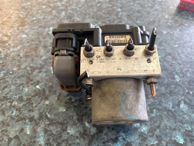 bontott CITROËN C4 ABS Kocka