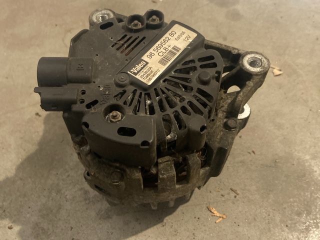 bontott CITROËN C4 Generátor