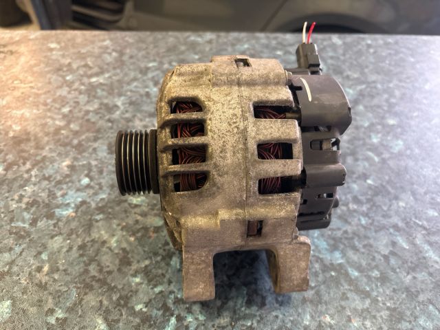 bontott CITROËN C4 Generátor