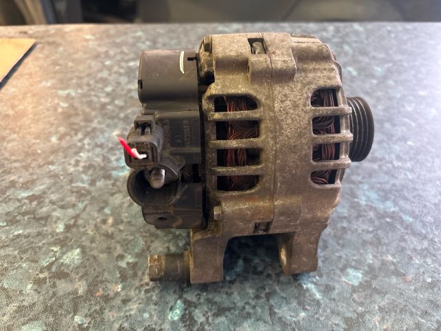 bontott CITROËN C4 Generátor