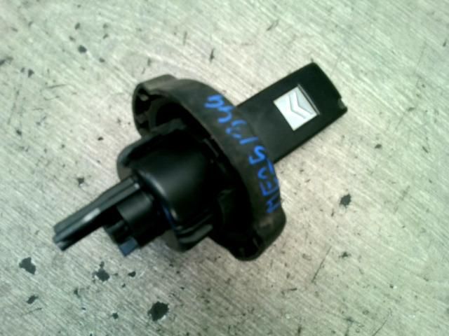 bontott CITROËN C4 Tanksapka