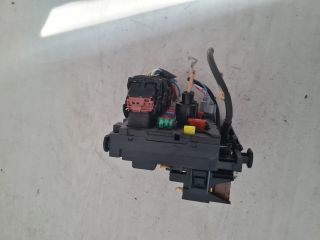 bontott CITROËN C4 Biztosítéktábla Motortér