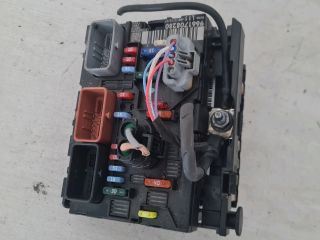 bontott CITROËN C4 Biztosítéktábla Motortér