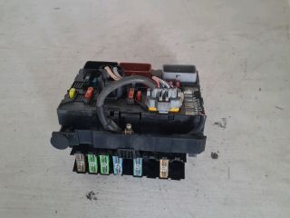 bontott CITROËN C4 Biztosítéktábla Motortér