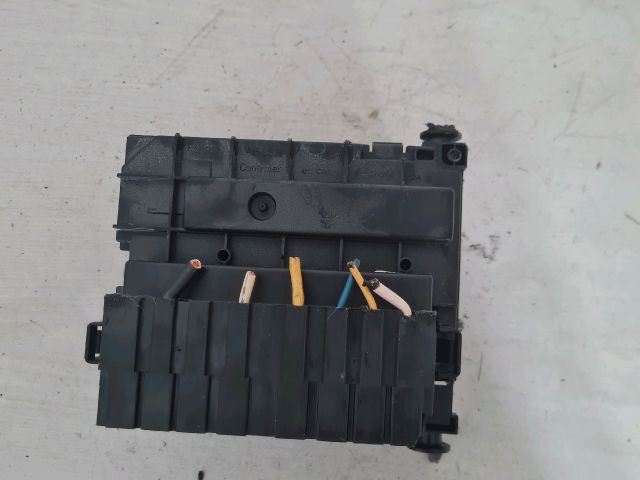 bontott CITROËN C4 Biztosítéktábla Motortér