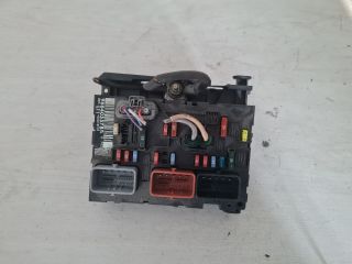 bontott CITROËN C4 Biztosítéktábla Motortér