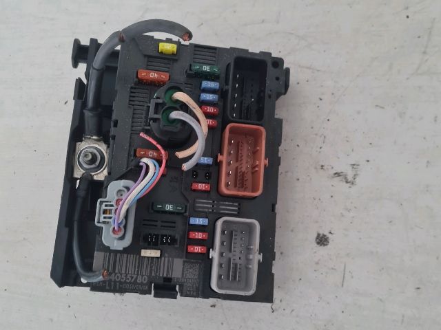 bontott CITROËN C4 Biztosítéktábla Motortér