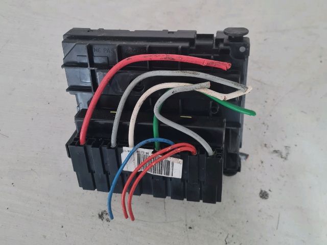 bontott CITROËN C4 Biztosítéktábla Motortér