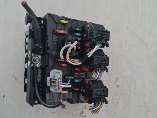 bontott CITROËN C4 Biztosítéktábla Motortér