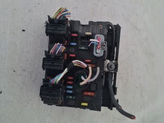 bontott CITROËN C4 Biztosítéktábla Motortér