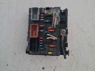 bontott CITROËN C4 Biztosítéktábla Motortér