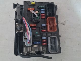 bontott CITROËN C4 Biztosítéktábla Motortér