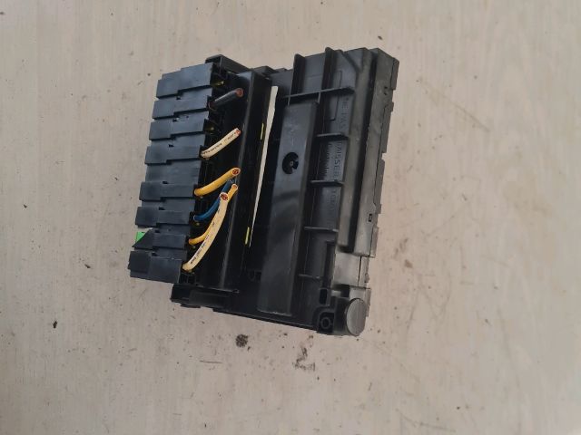 bontott CITROËN C4 Biztosítéktábla Motortér