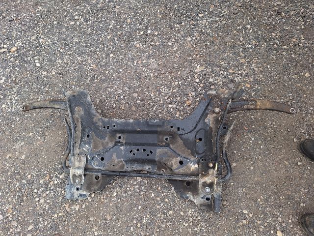 bontott CITROËN C4 Első Bölcső