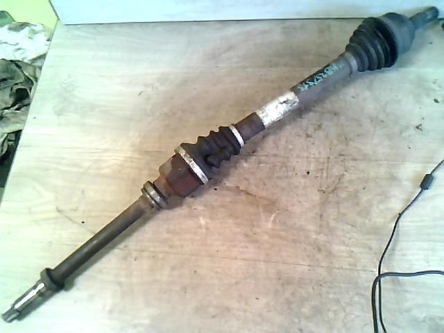 bontott CITROËN C4 Jobb Féltengely