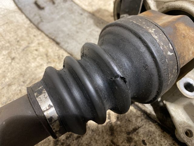 bontott CITROËN C4 Jobb Féltengely