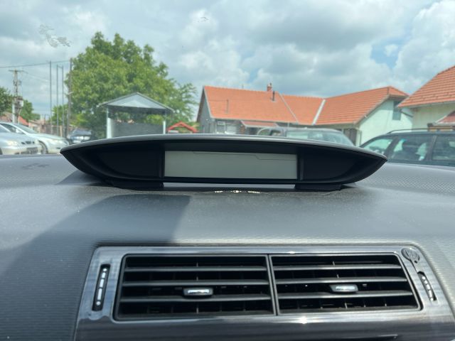 bontott CITROËN C4 Kilométeróra