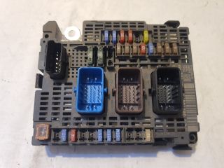 bontott CITROËN C4 Biztosítéktábla Motortér