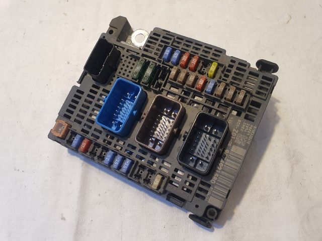 bontott CITROËN C4 Biztosítéktábla Motortér