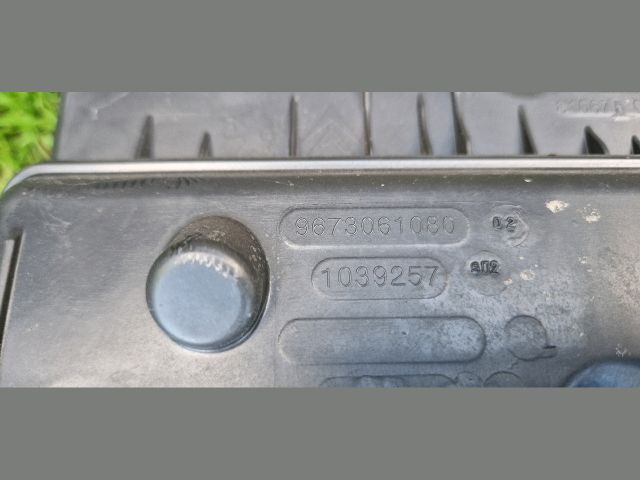 bontott CITROËN C4 Légszűrő Ház