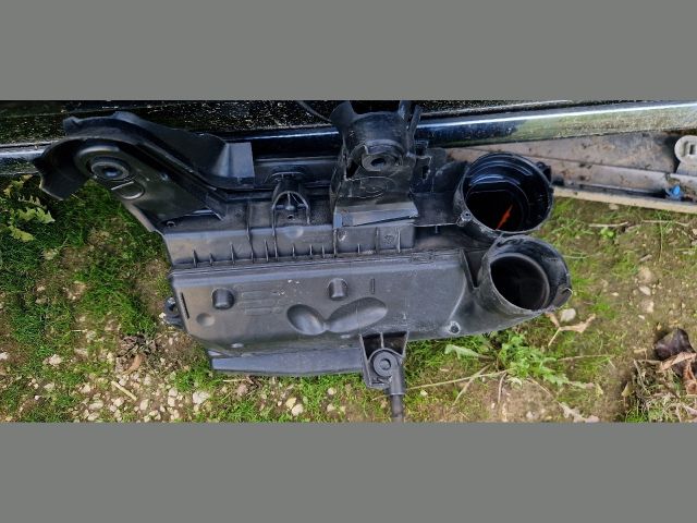 bontott CITROËN C4 Légszűrő Ház