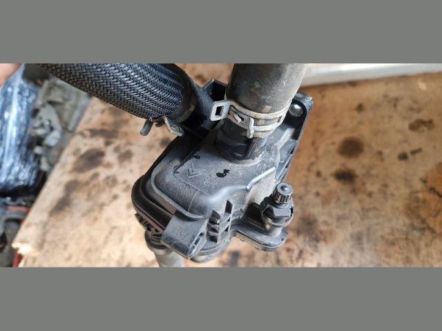 bontott CITROËN C4 Termosztátház Csővel