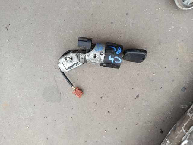 bontott CITROËN C4 Gyújtáskapcsoló Házzal