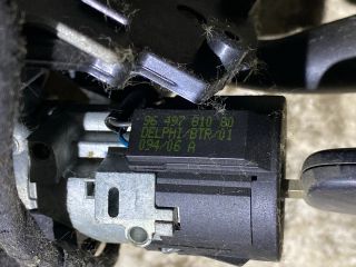 bontott CITROËN C4 Gyújtáskapcsoló Házzal