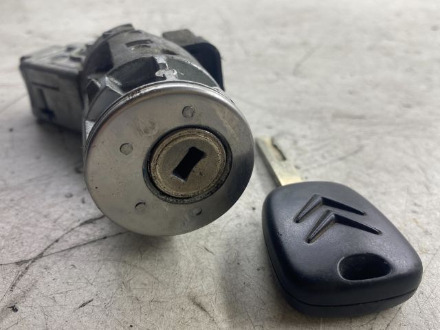 bontott CITROËN C4 Gyújtáskapcsoló