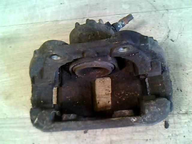 bontott CITROËN C4 Jobb első Féknyereg Munkahengerrel