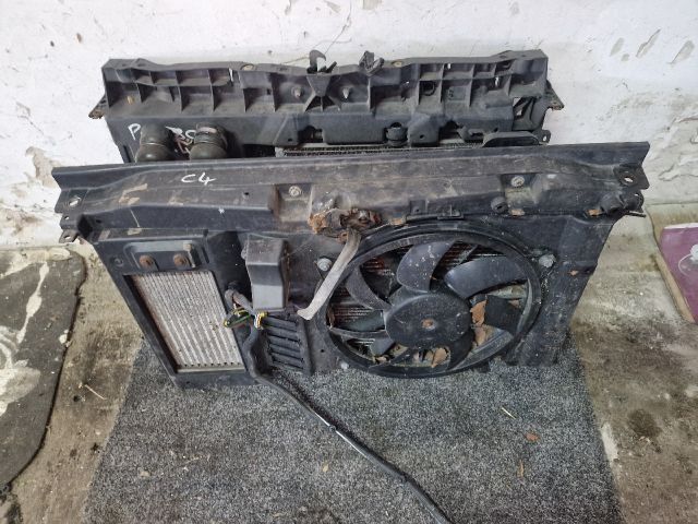 bontott CITROËN C4 Komplett Homlokfal (Részeivel)