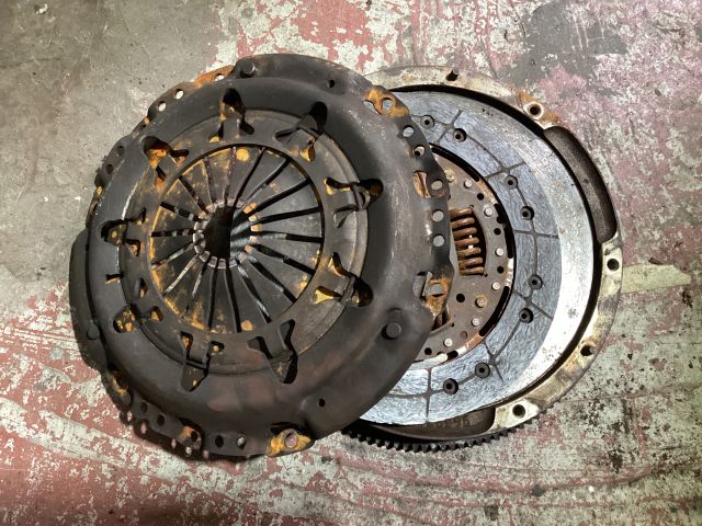 bontott CITROËN C4 Kuplung Szett Lendkerékkel