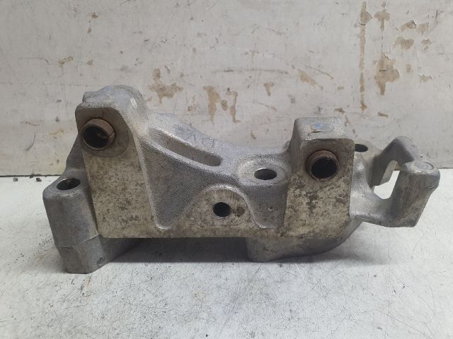 bontott CITROËN C4 Motor Tartó Bak (Fém)